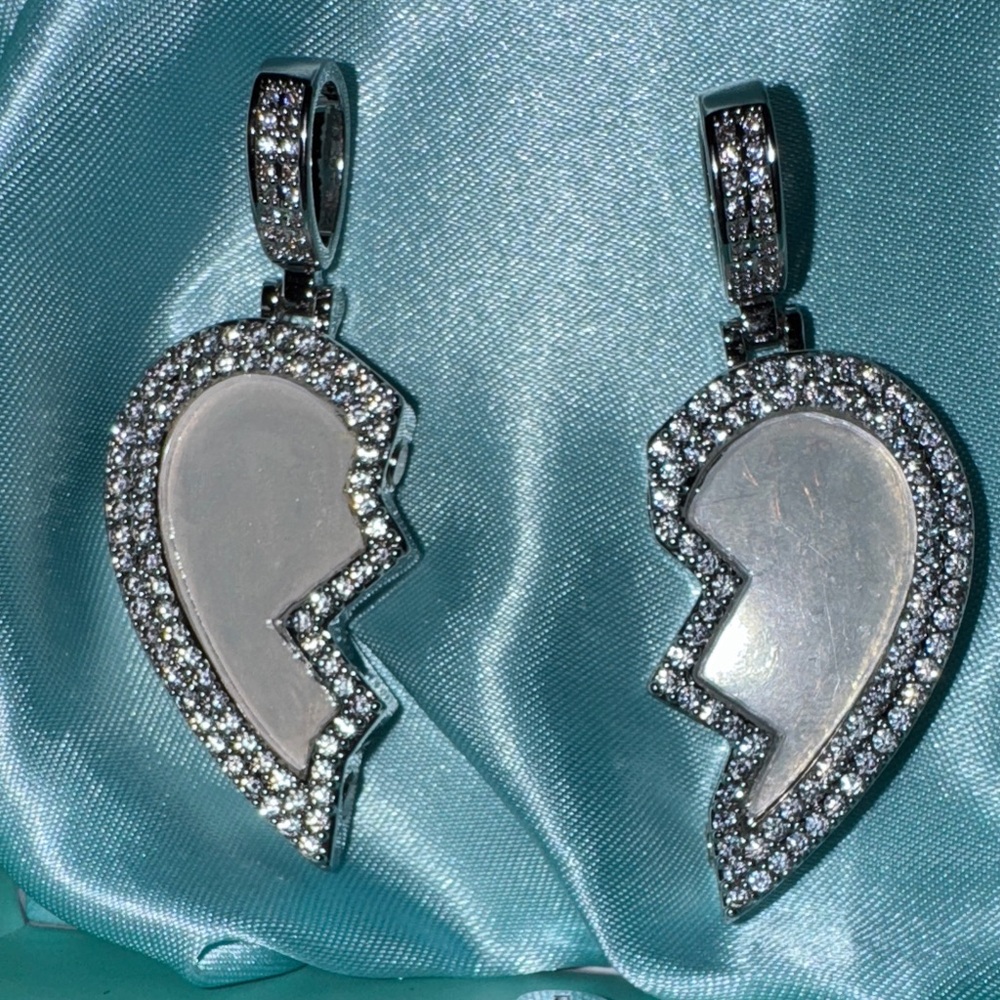 Heart Charm!!❤️❤️ - Picture 4 of 5